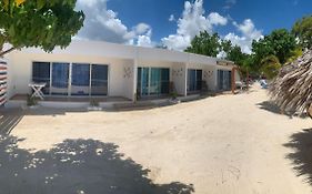 La Isla Bonita